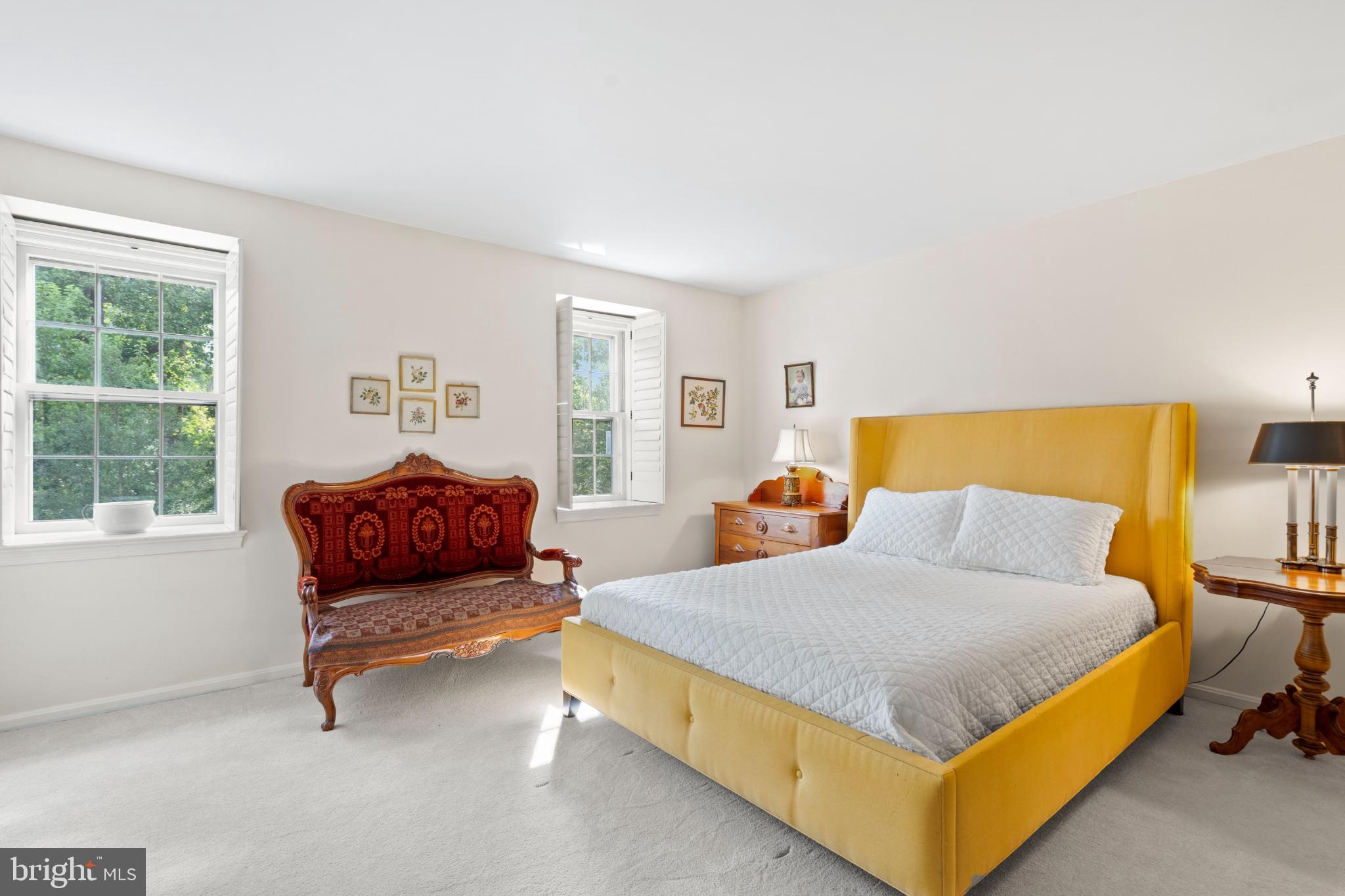 HAMLET PLACE - Residential