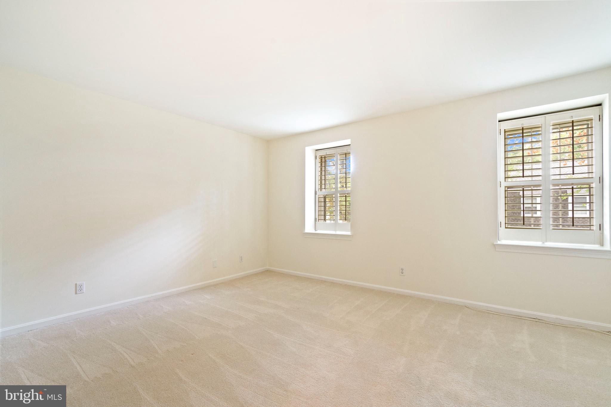 HAMLET PLACE - Residential