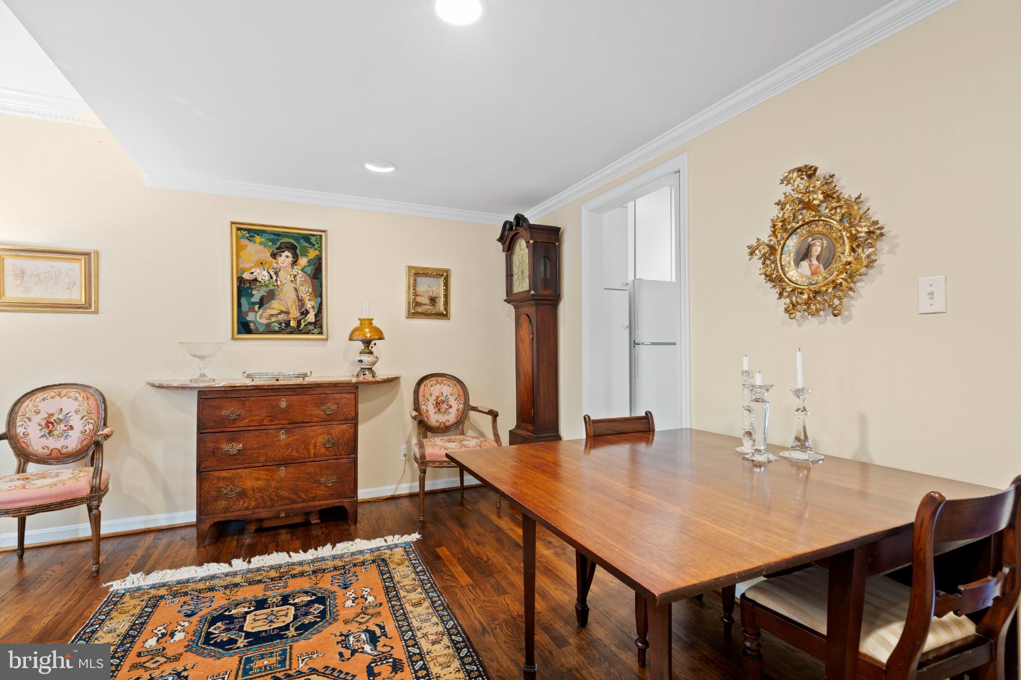 HAMLET PLACE - Residential