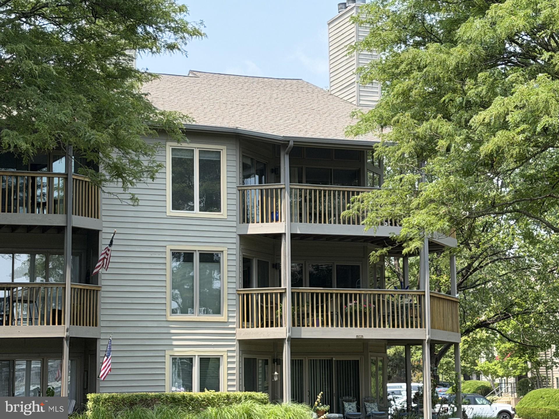 7048 HARBOUR VILLAGE COURT 202