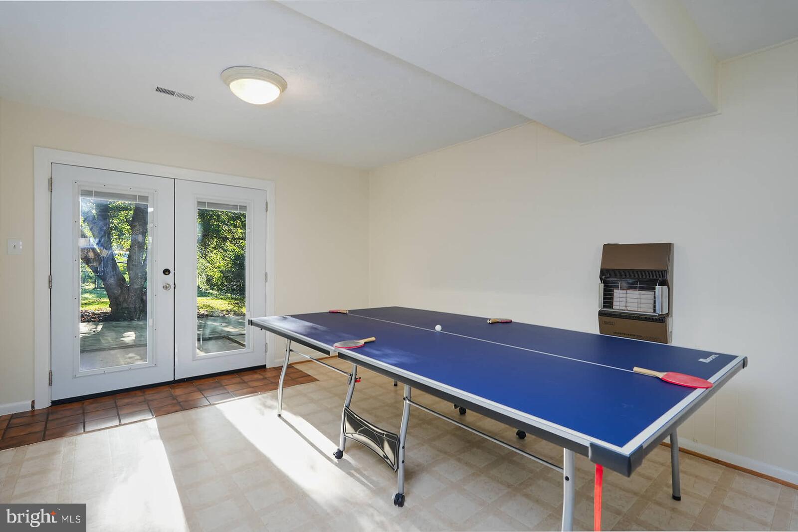 WARRENTON LAKES - Residential