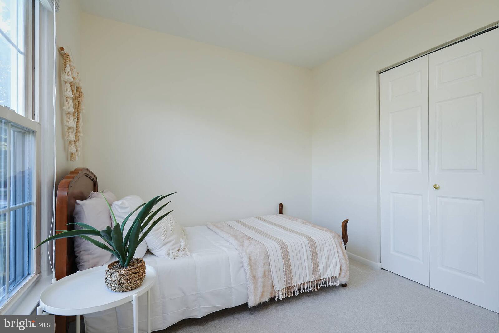 WARRENTON LAKES - Residential