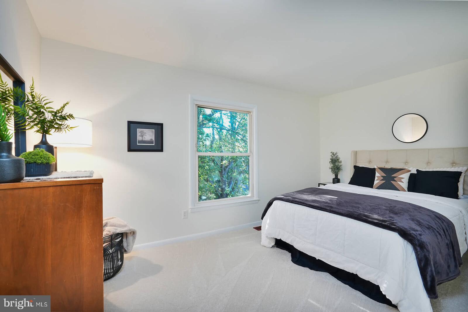 WARRENTON LAKES - Residential