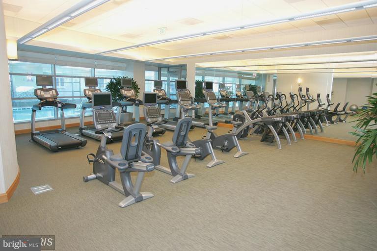 ROSSLYN - Residential Lease