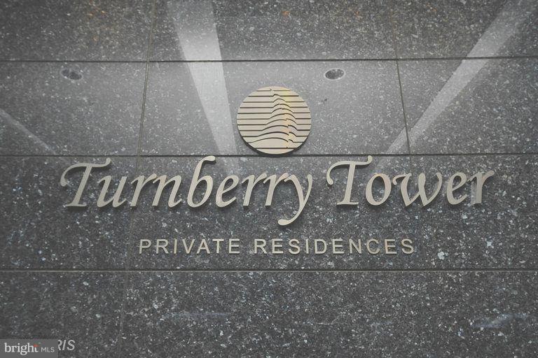 ROSSLYN - Residential Lease