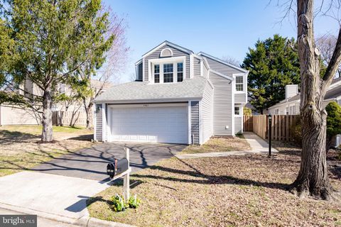 7501 CROSS GATE LANE ALEXANDRIA VA 22315