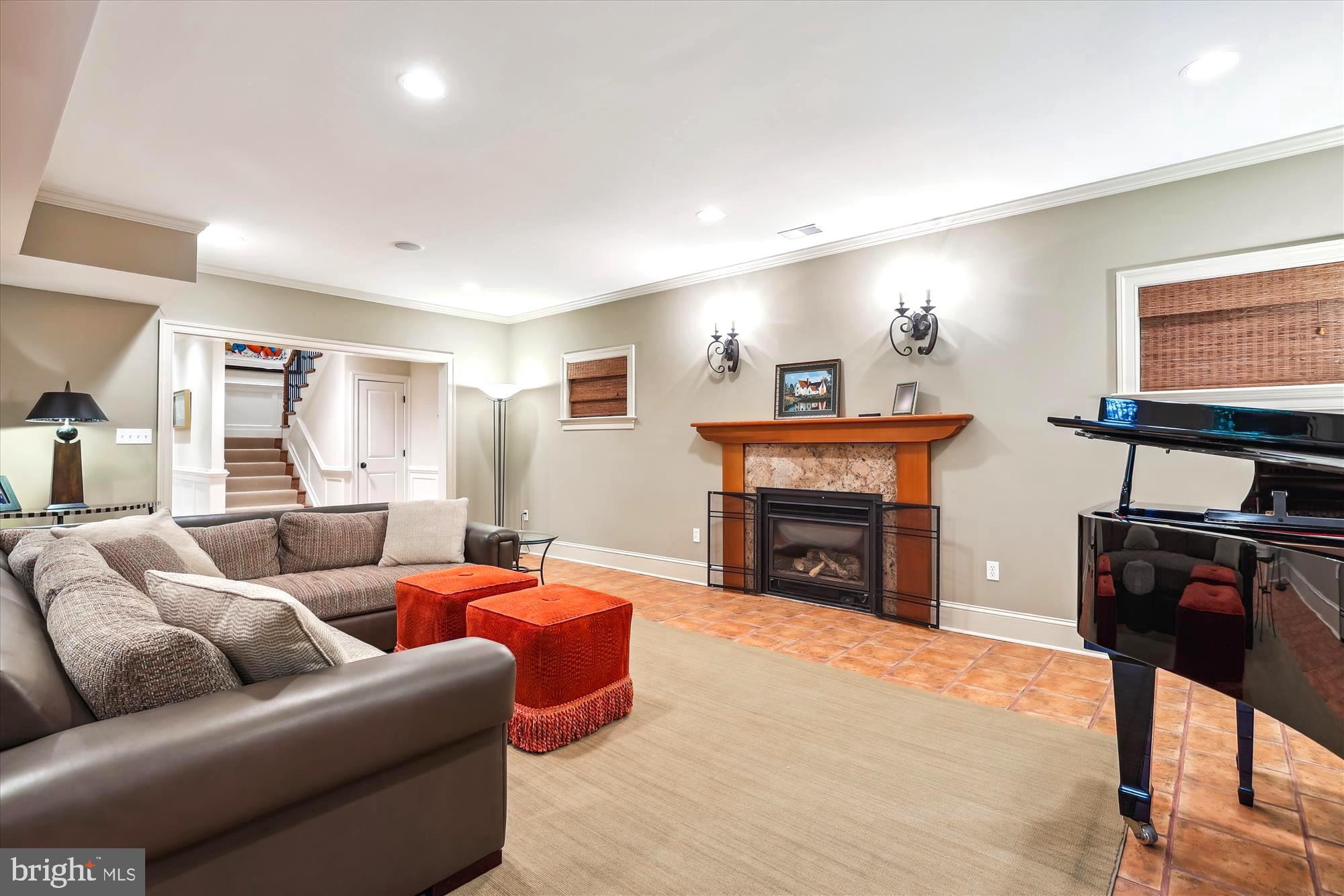 BERKLEY - Residential