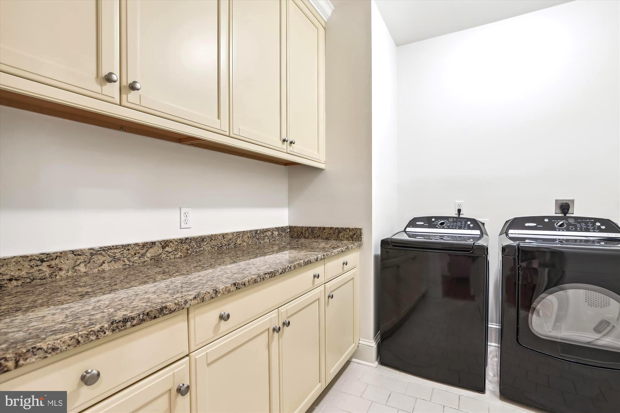 BERKLEY - Residential