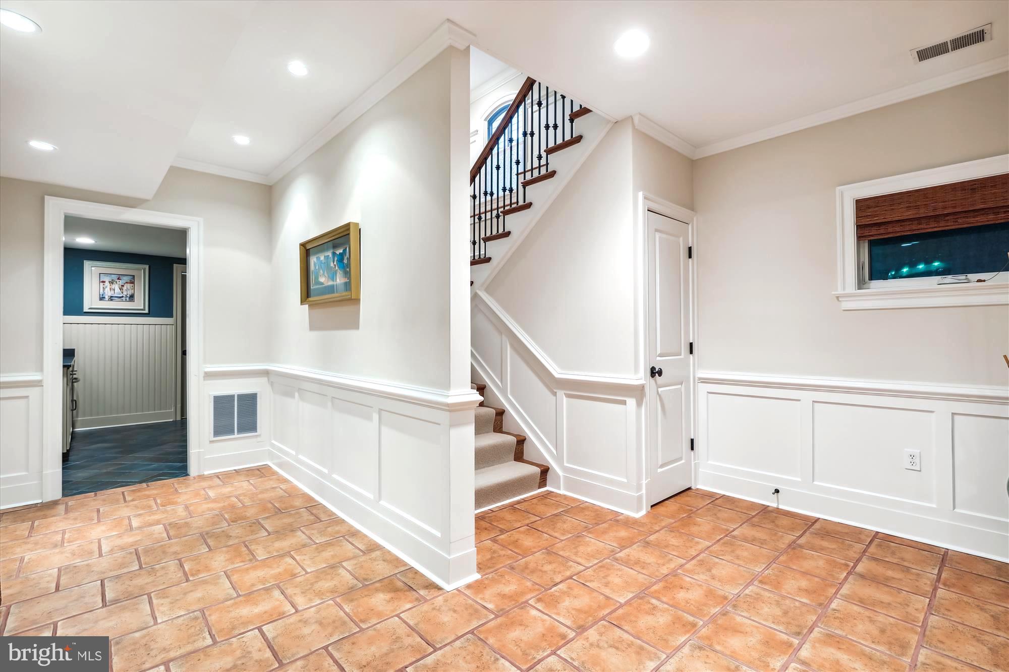 BERKLEY - Residential