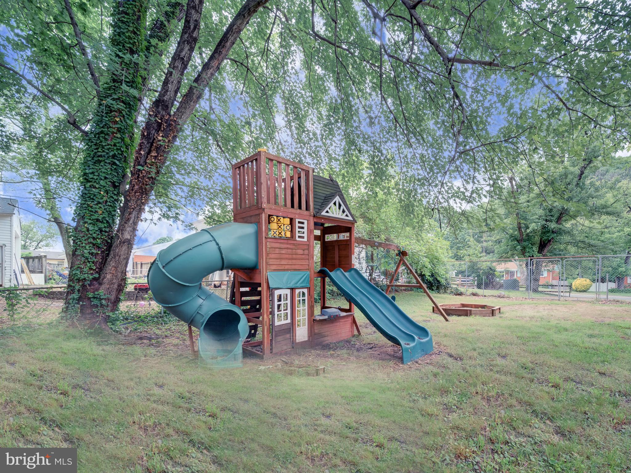 DALE CITY - Residential