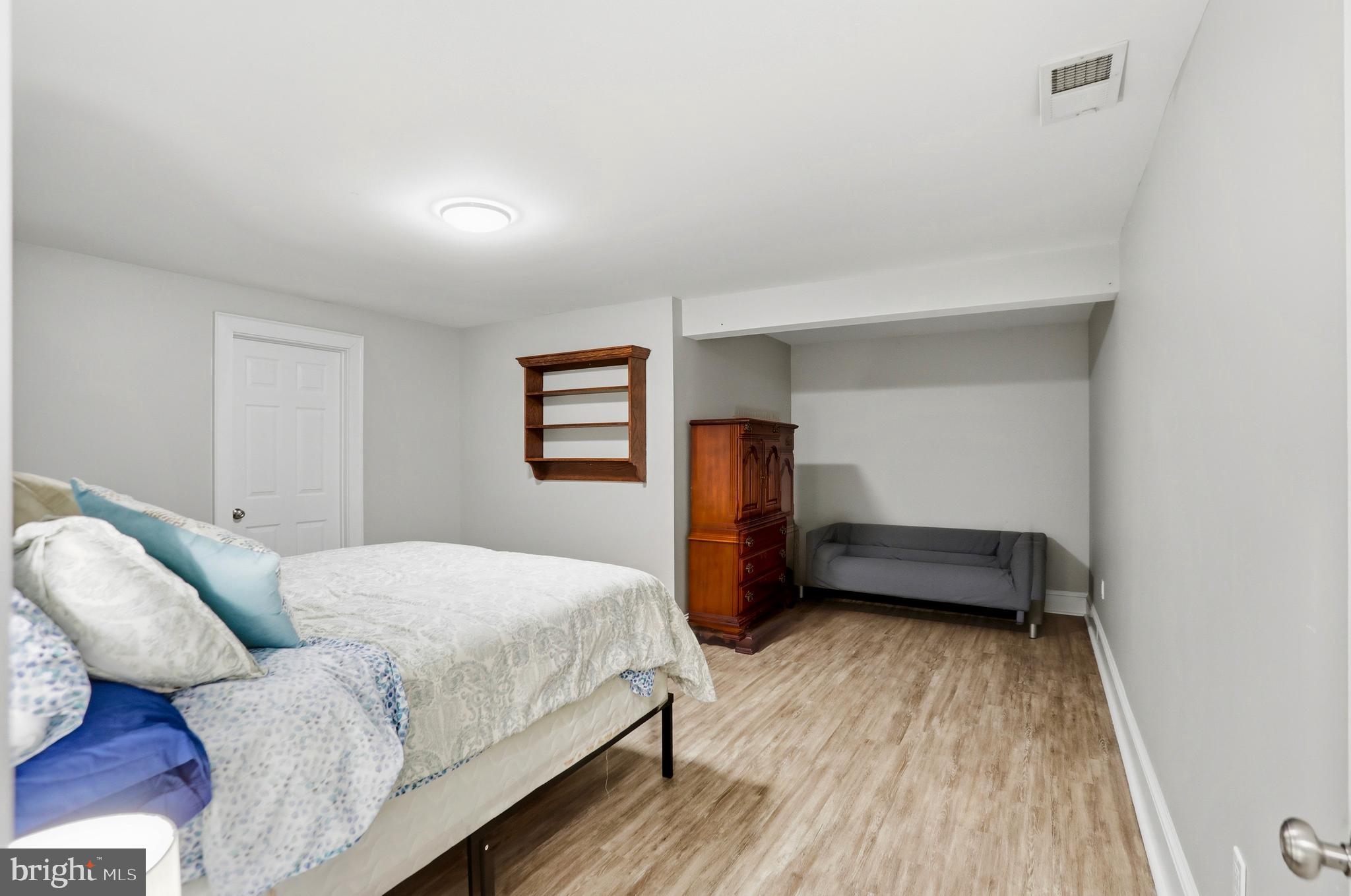 VILLAGES OF PURCELLVILLE - Residential