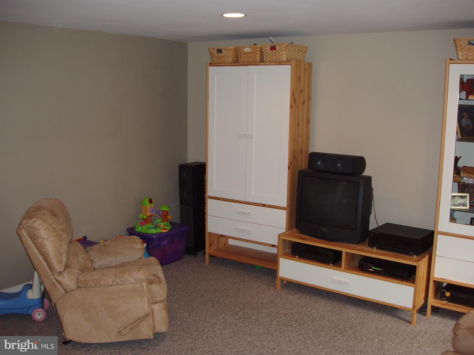 DALE CITY - Residential Lease