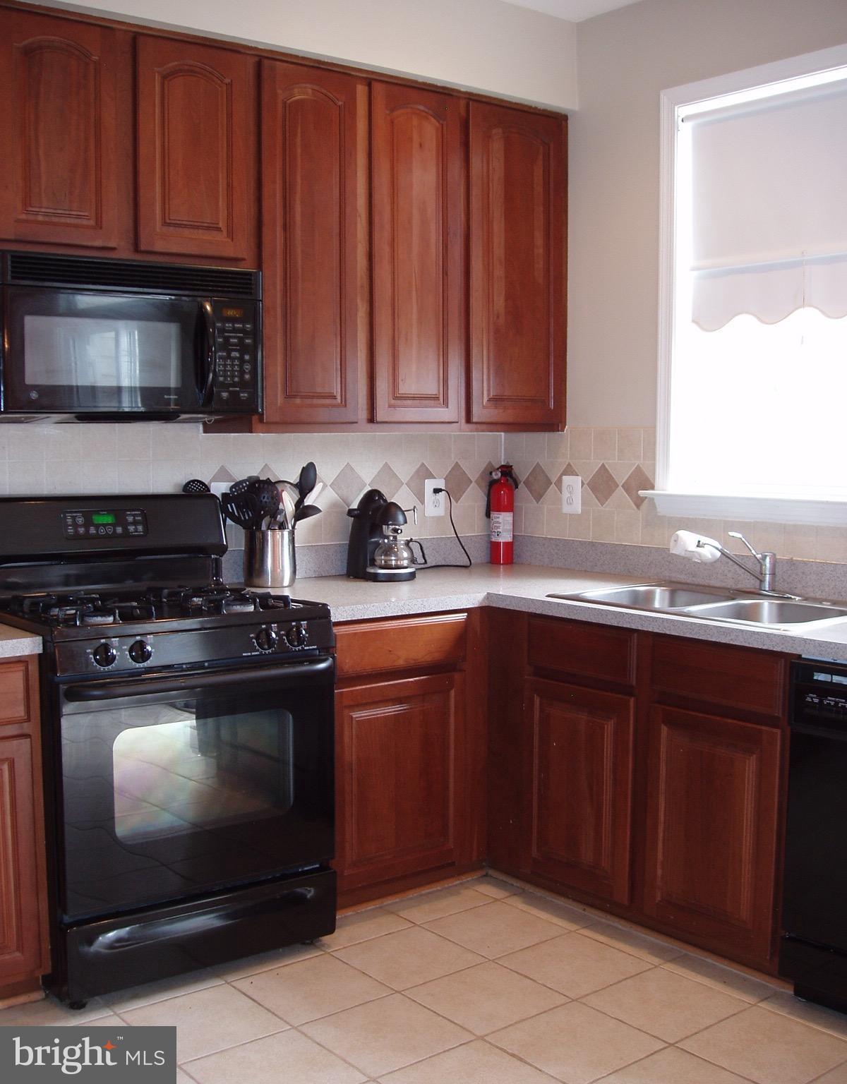 DALE CITY - Residential Lease