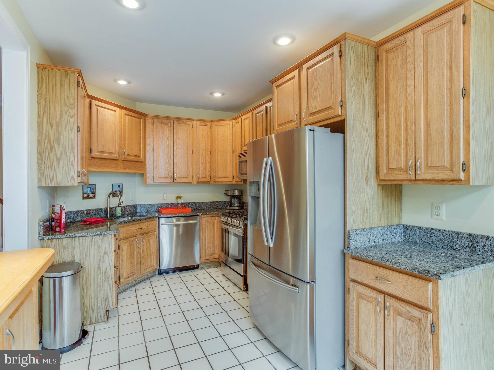 BARCROFT MEWS - Residential