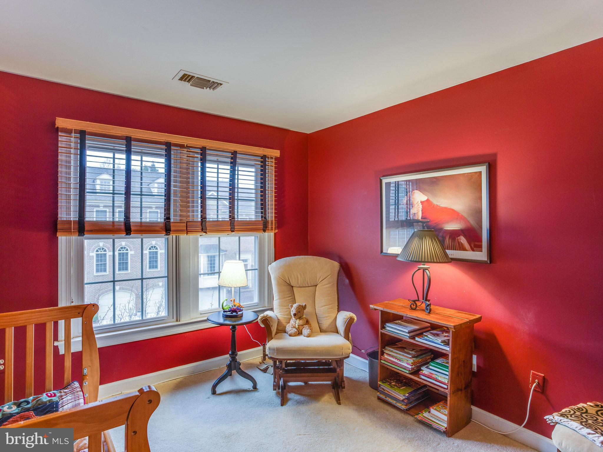 BARCROFT MEWS - Residential