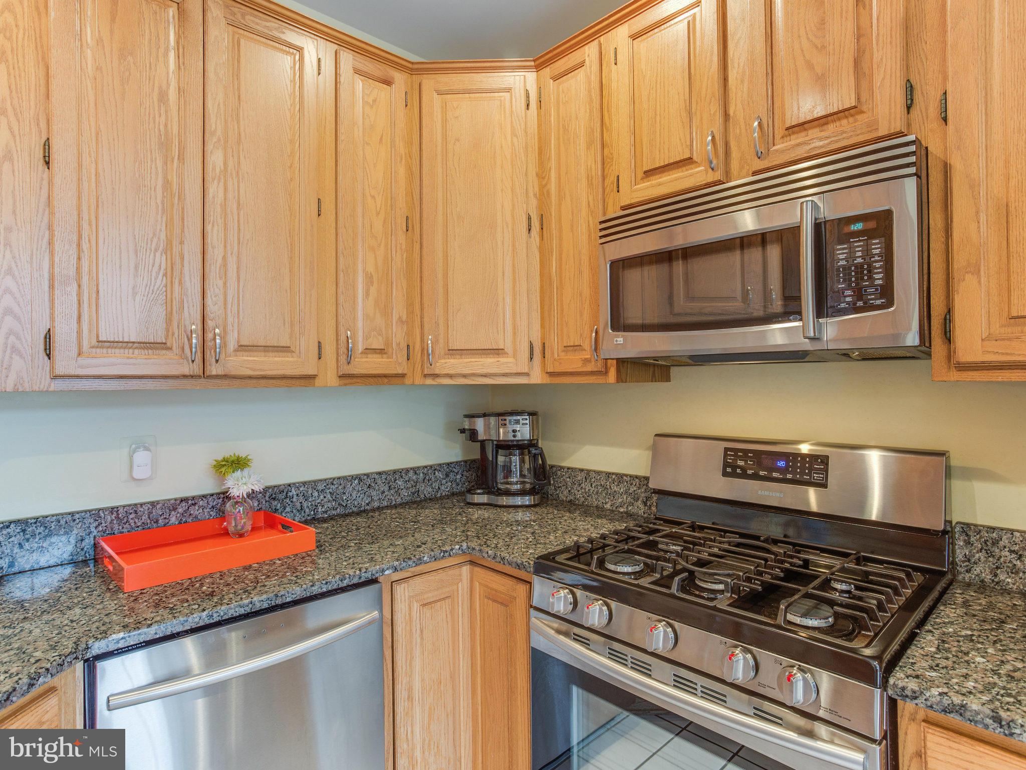 BARCROFT MEWS - Residential