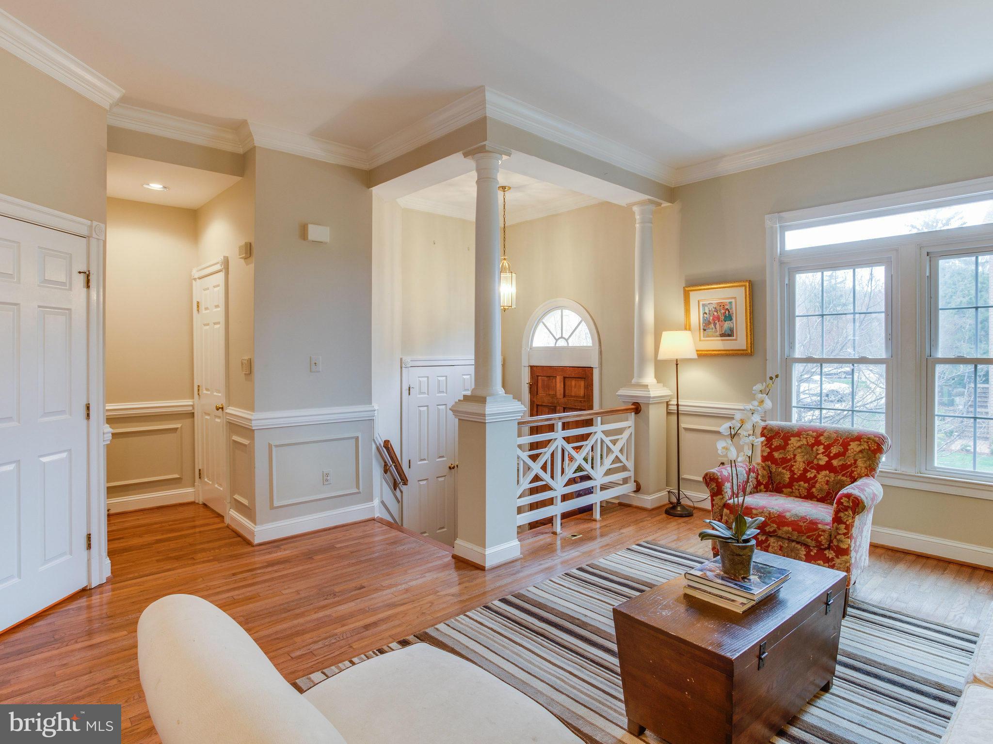 BARCROFT MEWS - Residential