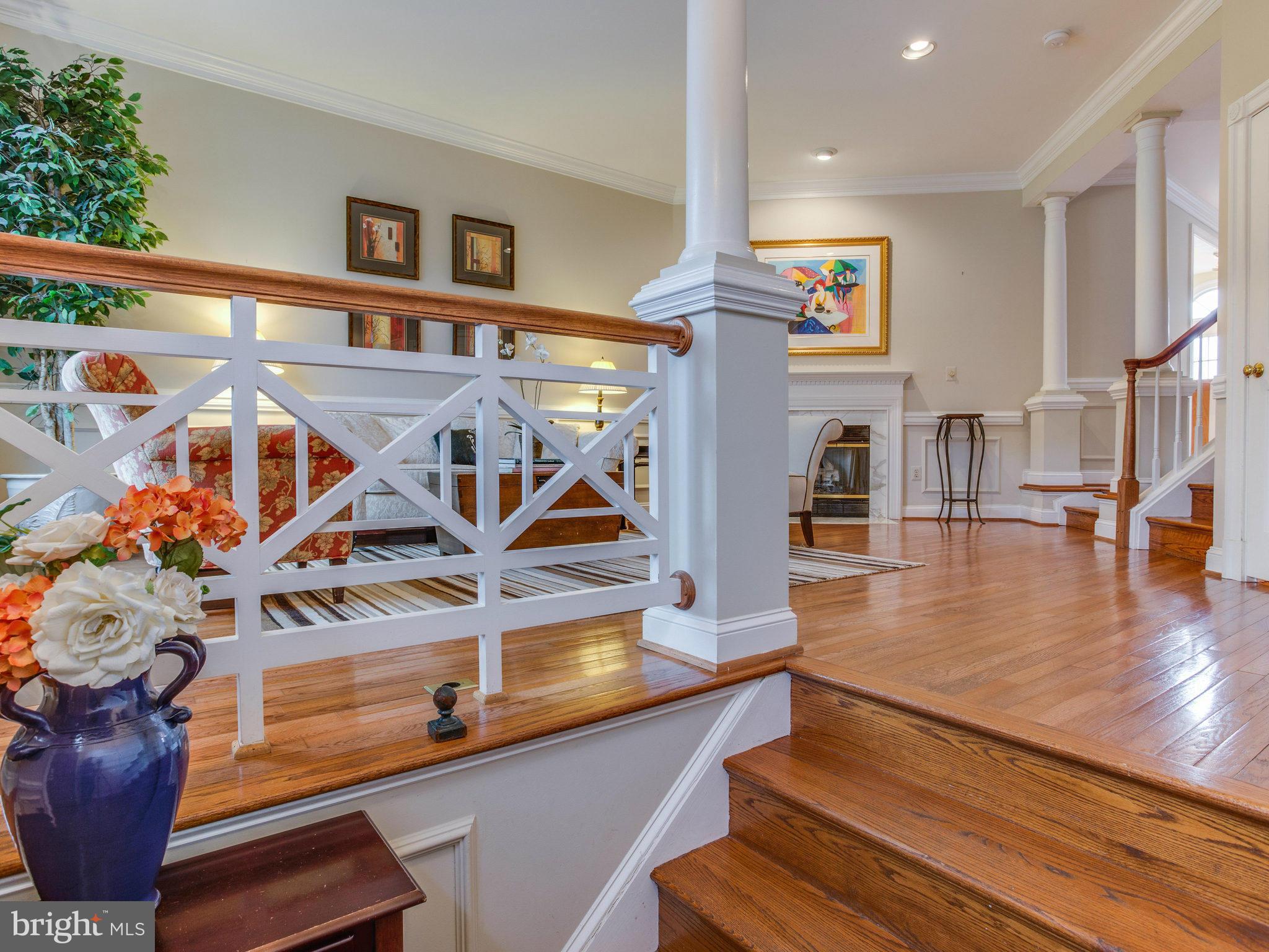 BARCROFT MEWS - Residential