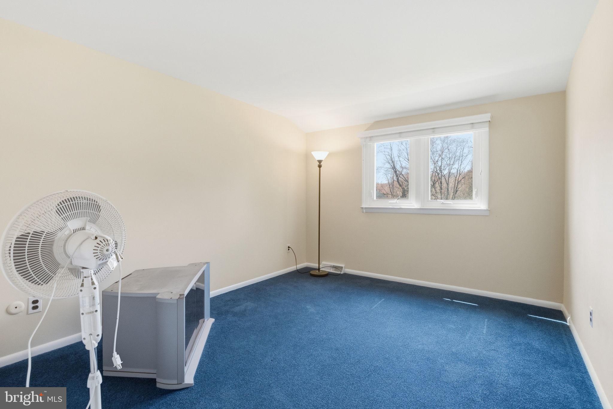 HERSHEYS MILL ESTS - Residential