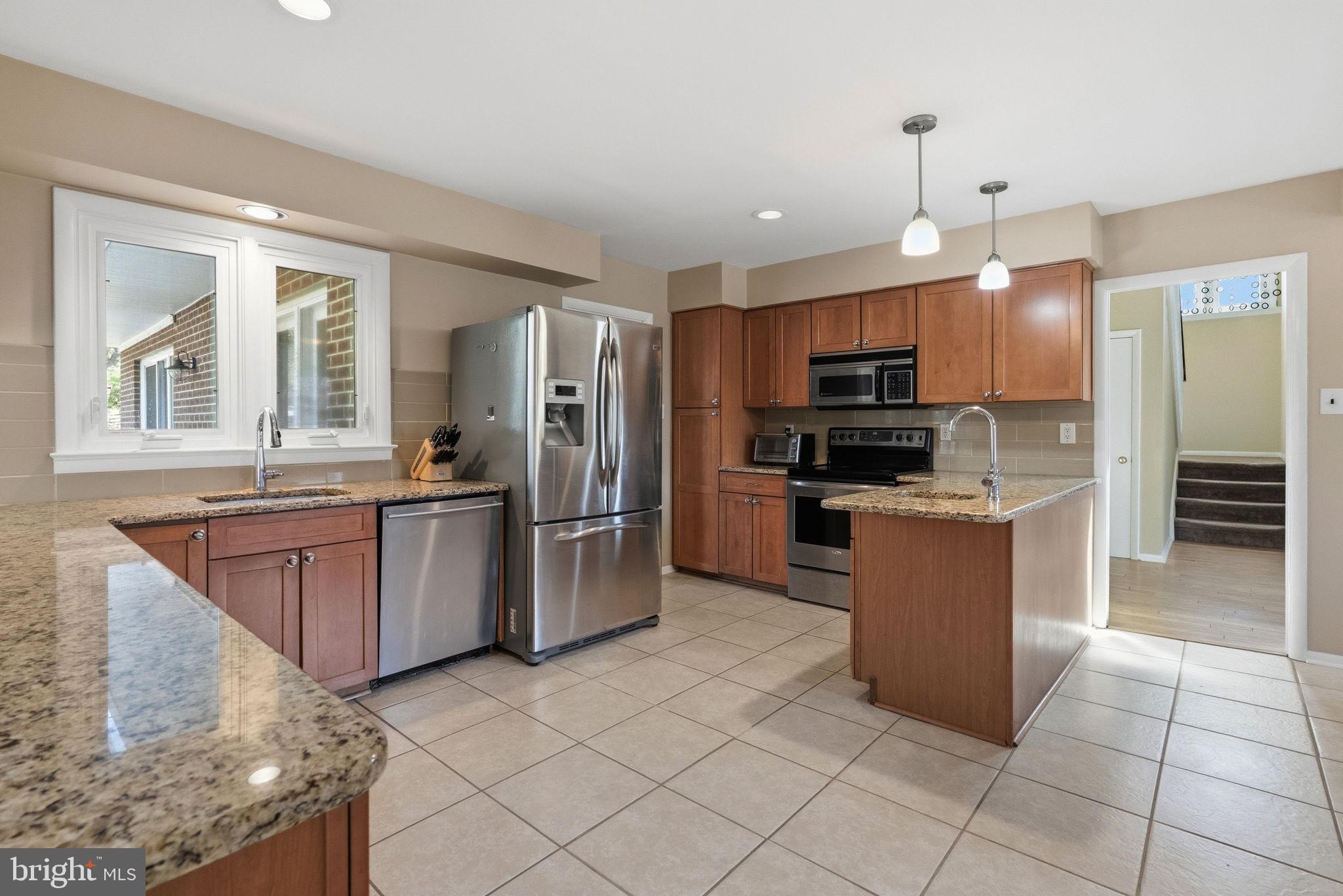 HERSHEYS MILL ESTS - Residential