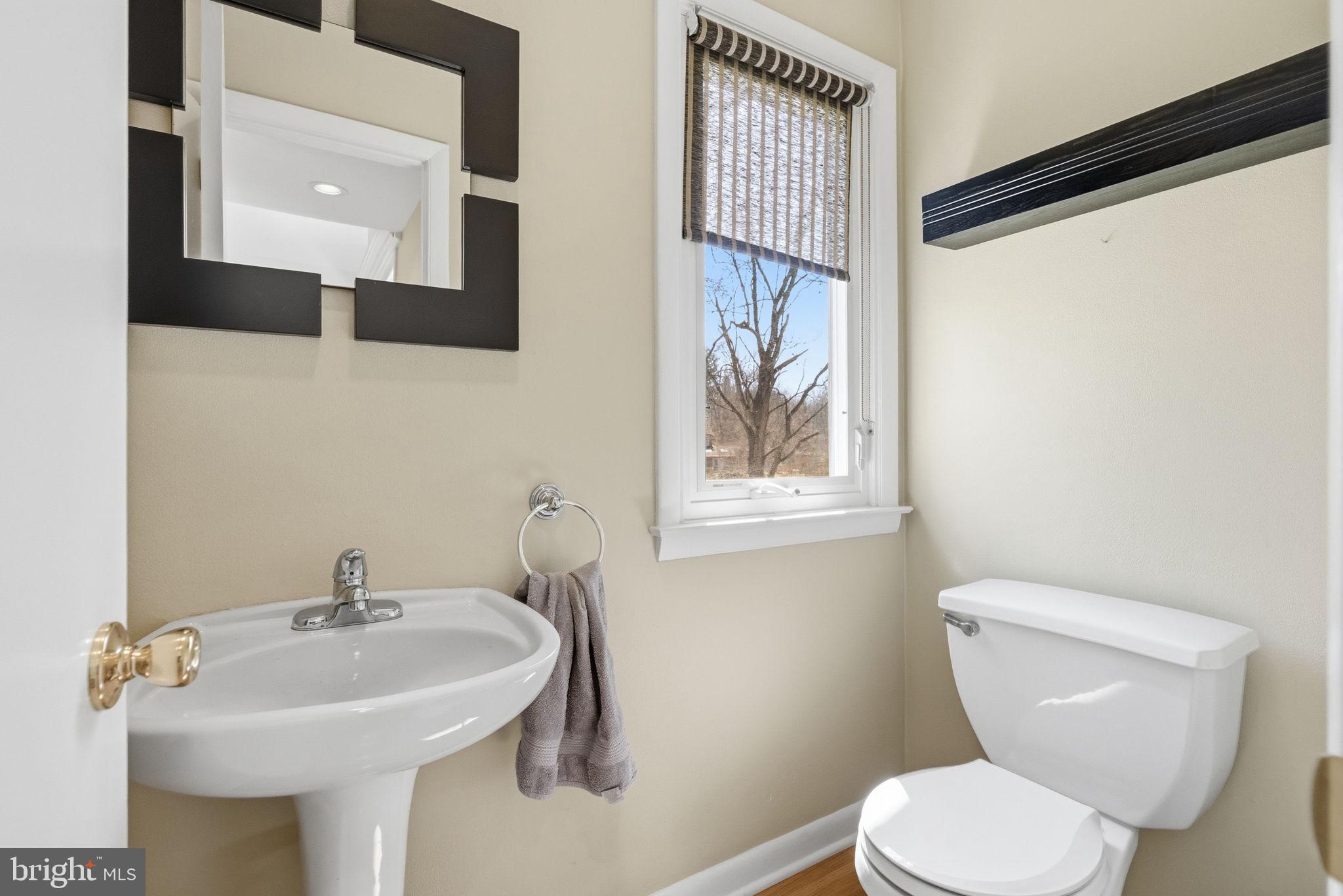 HERSHEYS MILL ESTS - Residential