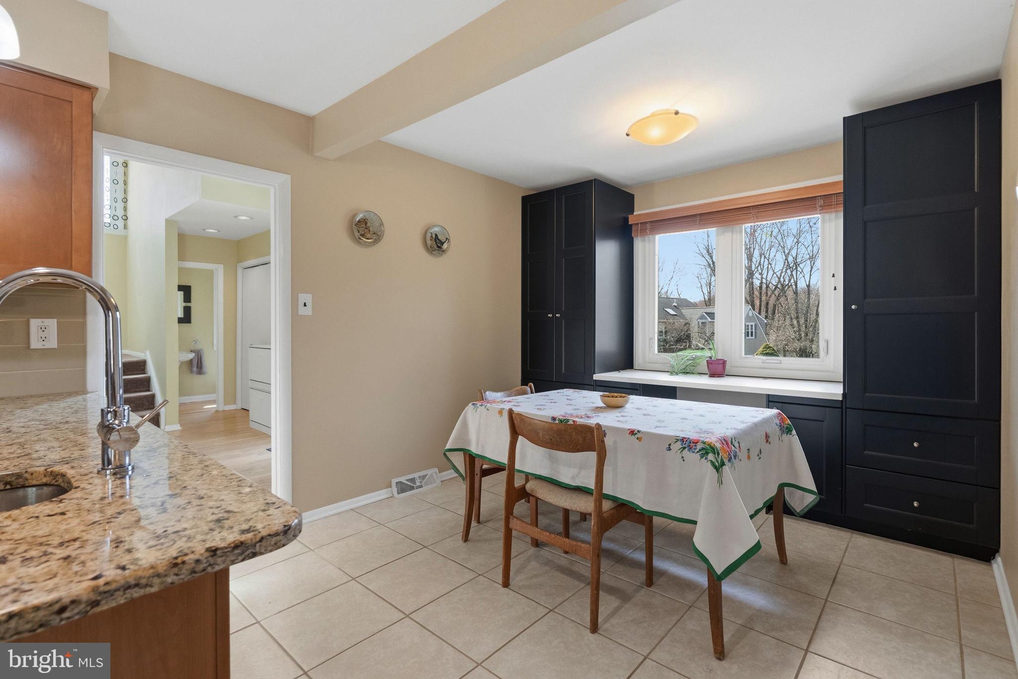 HERSHEYS MILL ESTS - Residential