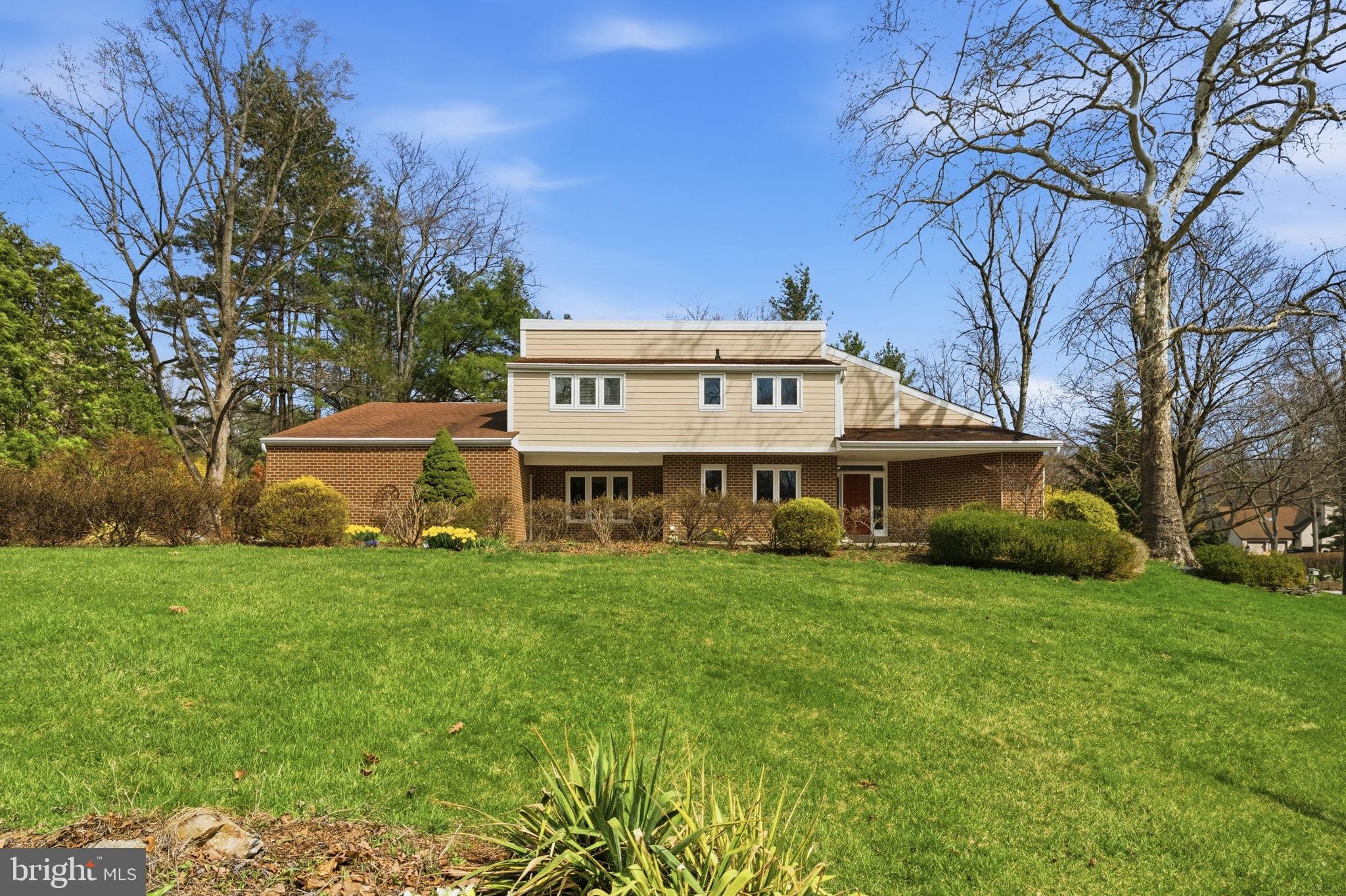 HERSHEYS MILL ESTS - Residential