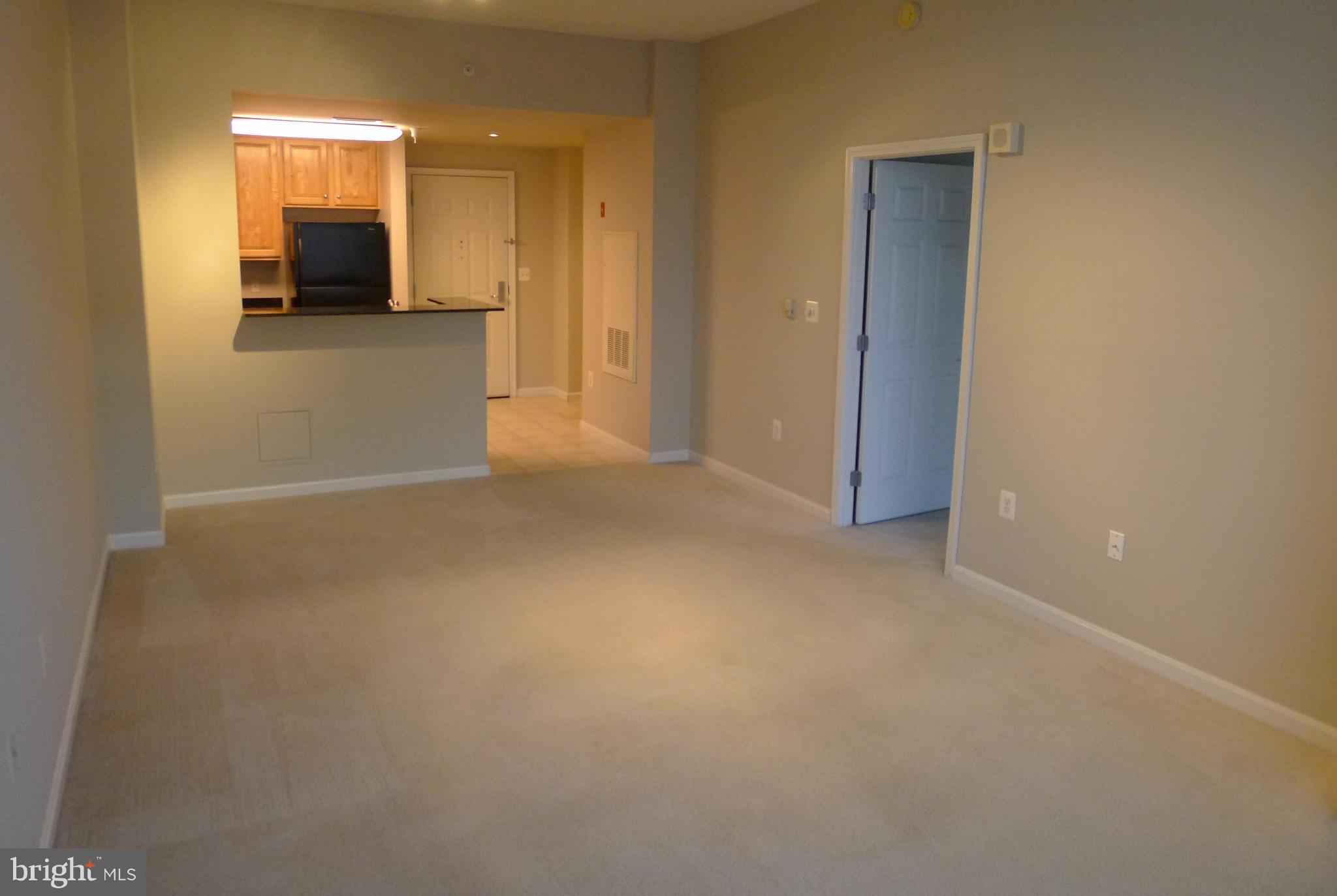 GALLERY AT WHITE FLINT - Residential Lease