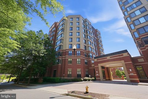 Photo of 2220 Fairfax Drive #504, ARLINGTON, VA 22201 (MLS # VAAR2072868)