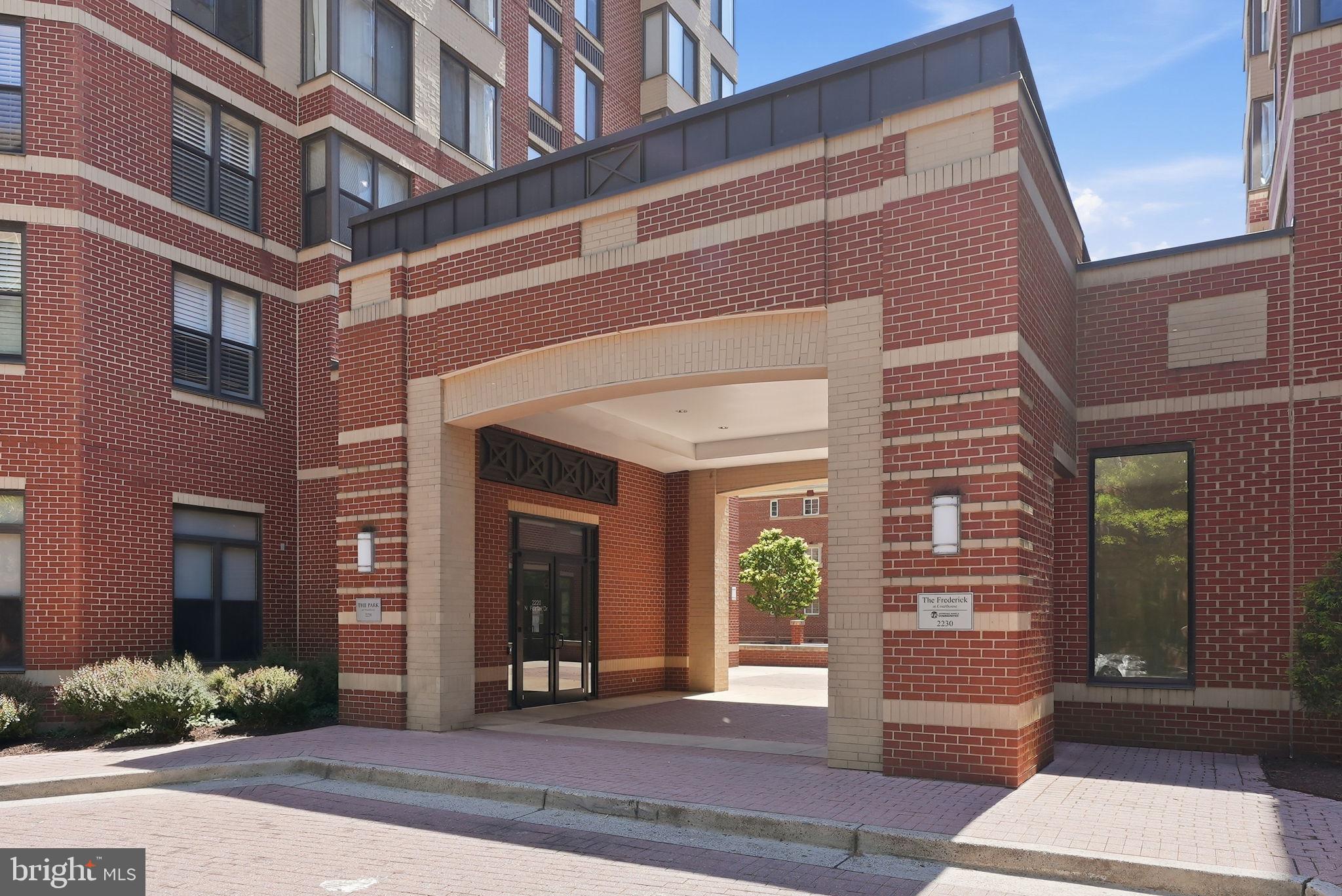 THE PARK AT COURTHOUSE - Residential