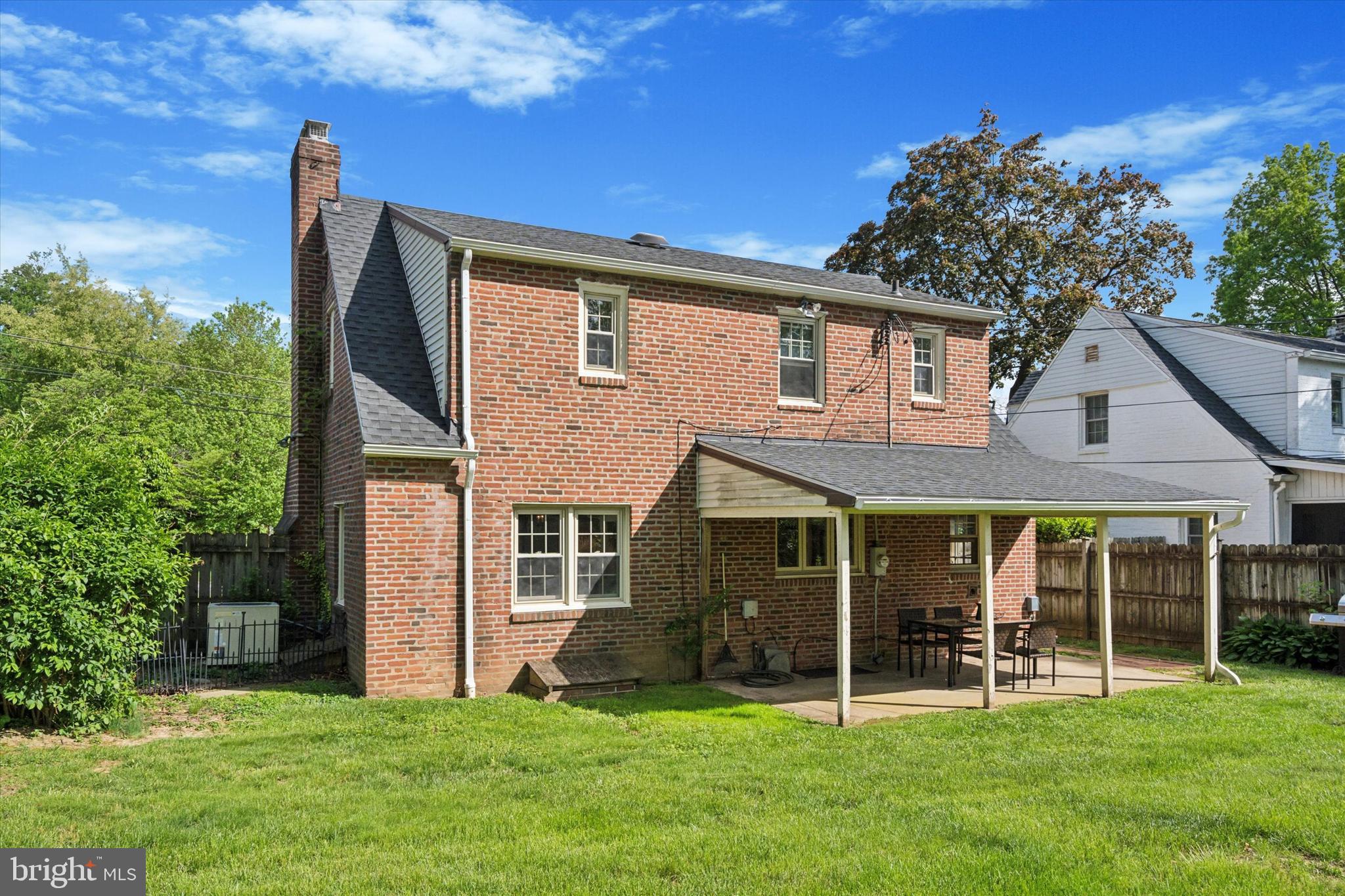 SUNNYBROOK - Residential