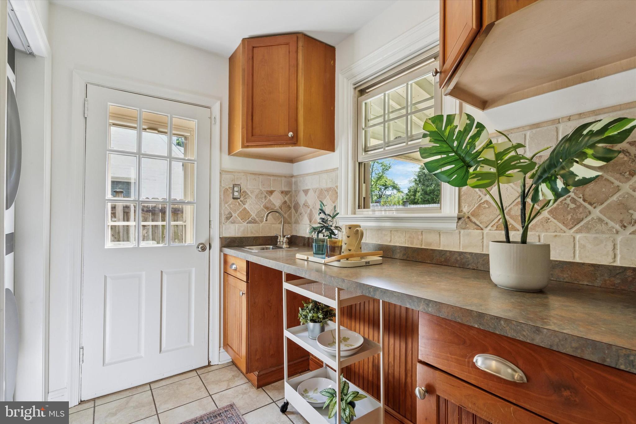 SUNNYBROOK - Residential