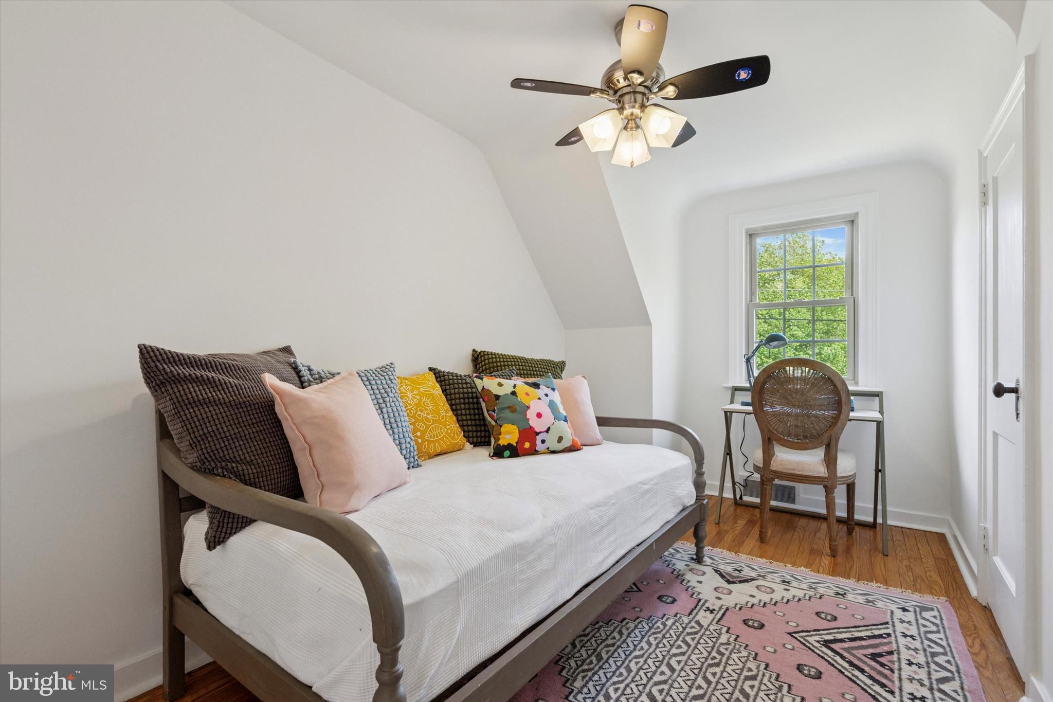 SUNNYBROOK - Residential