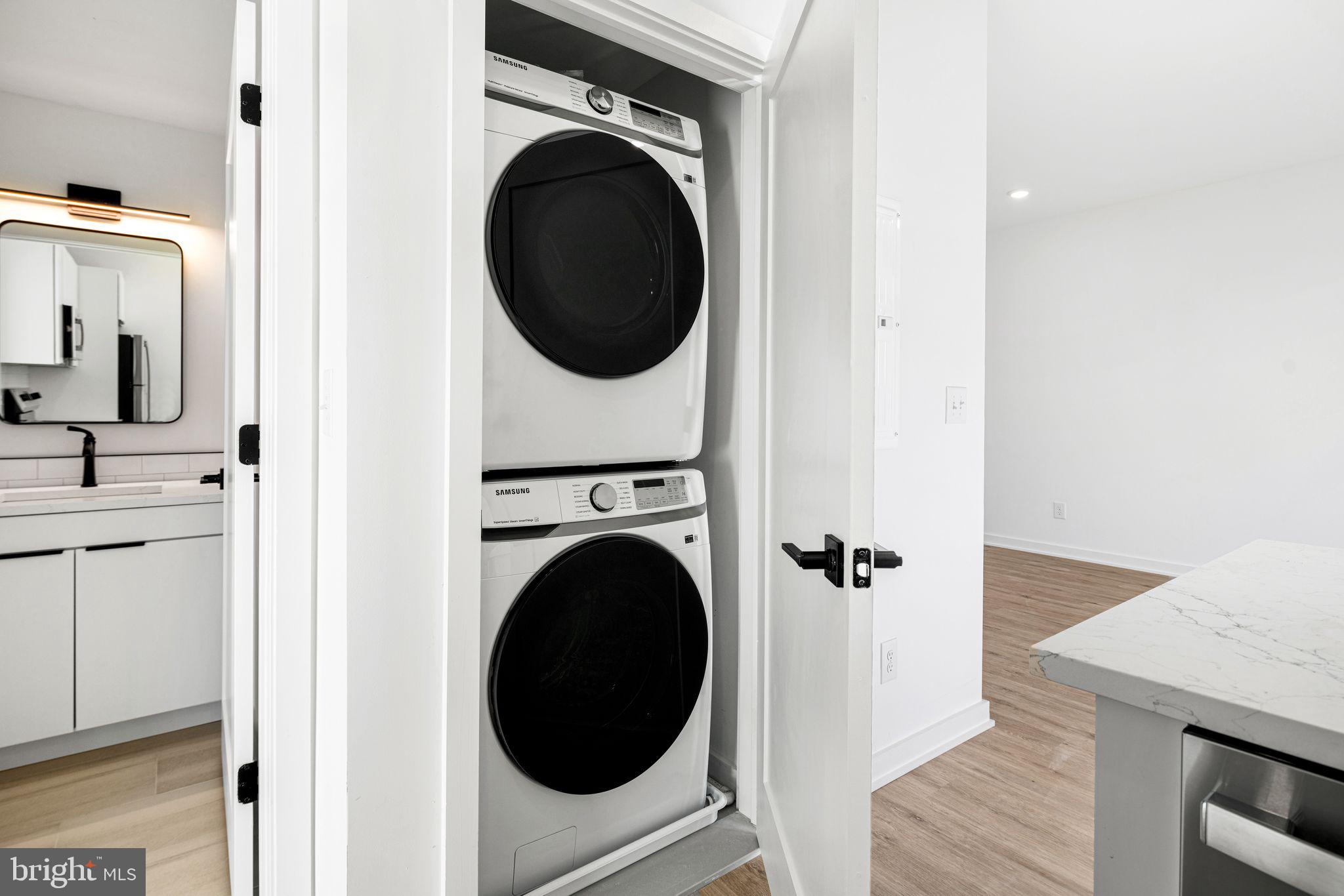 OLDE KENSINGTON - Residential Lease