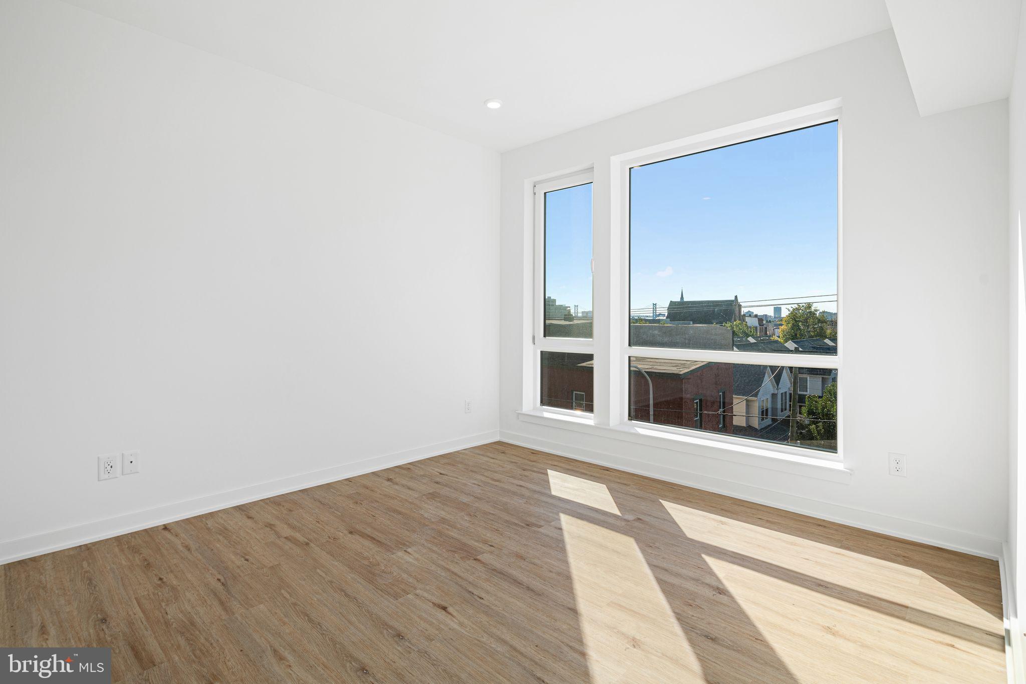 OLDE KENSINGTON - Residential Lease