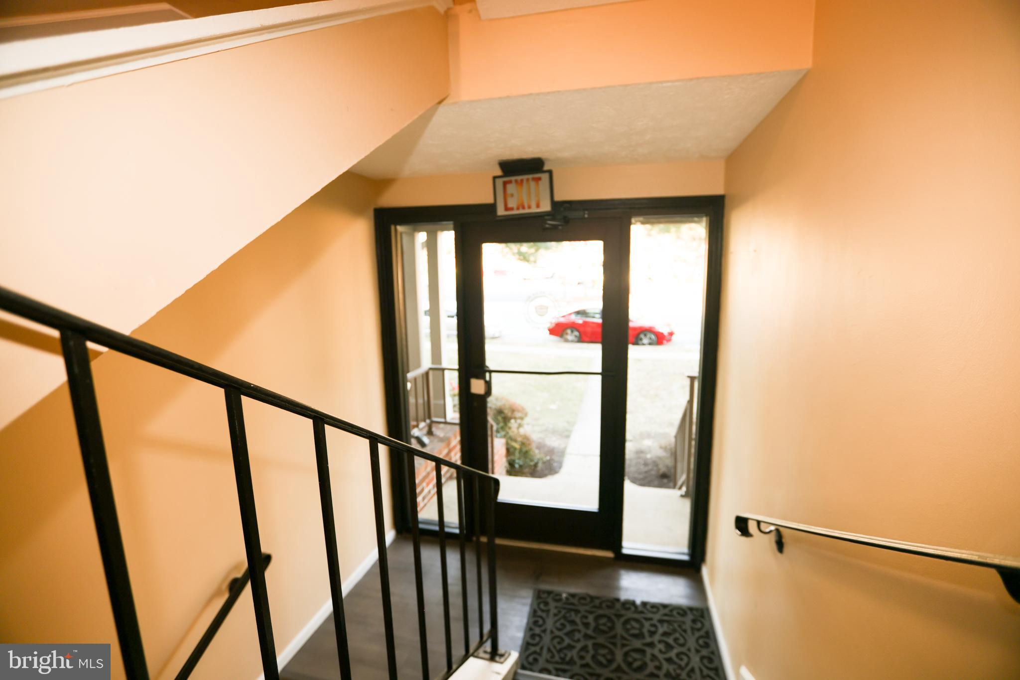 MOUNT VERNON LAKES CONDO - Residential