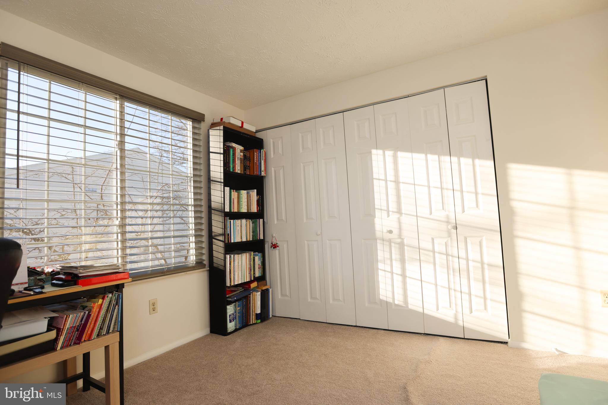 MOUNT VERNON LAKES CONDO - Residential