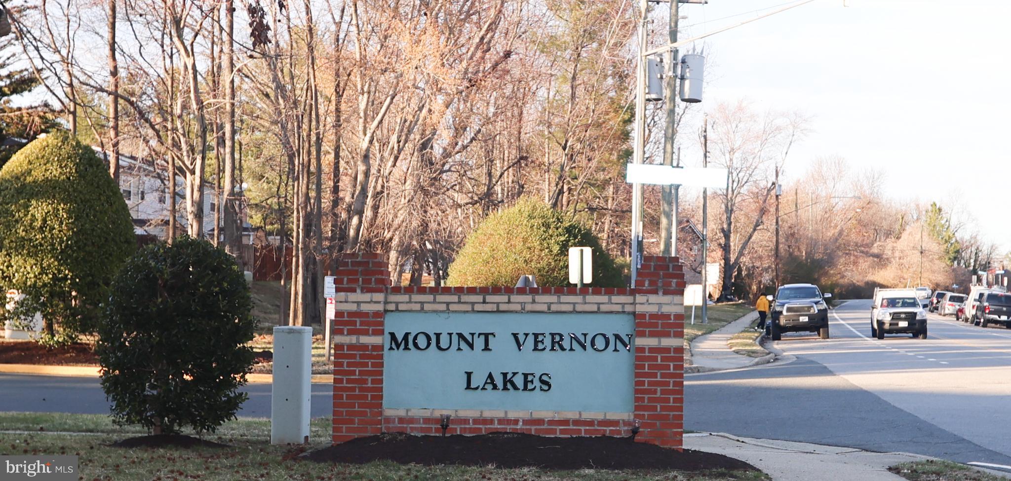 MOUNT VERNON LAKES CONDO - Residential
