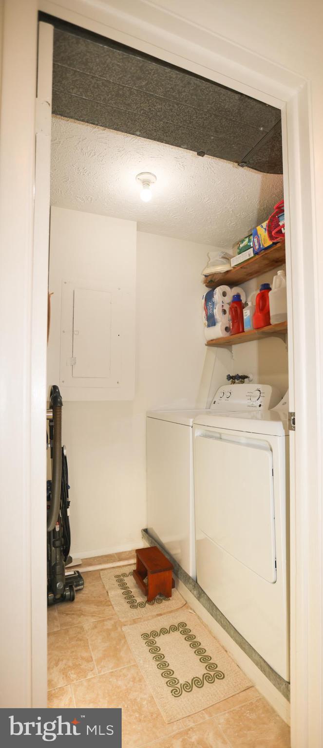 MOUNT VERNON LAKES CONDO - Residential