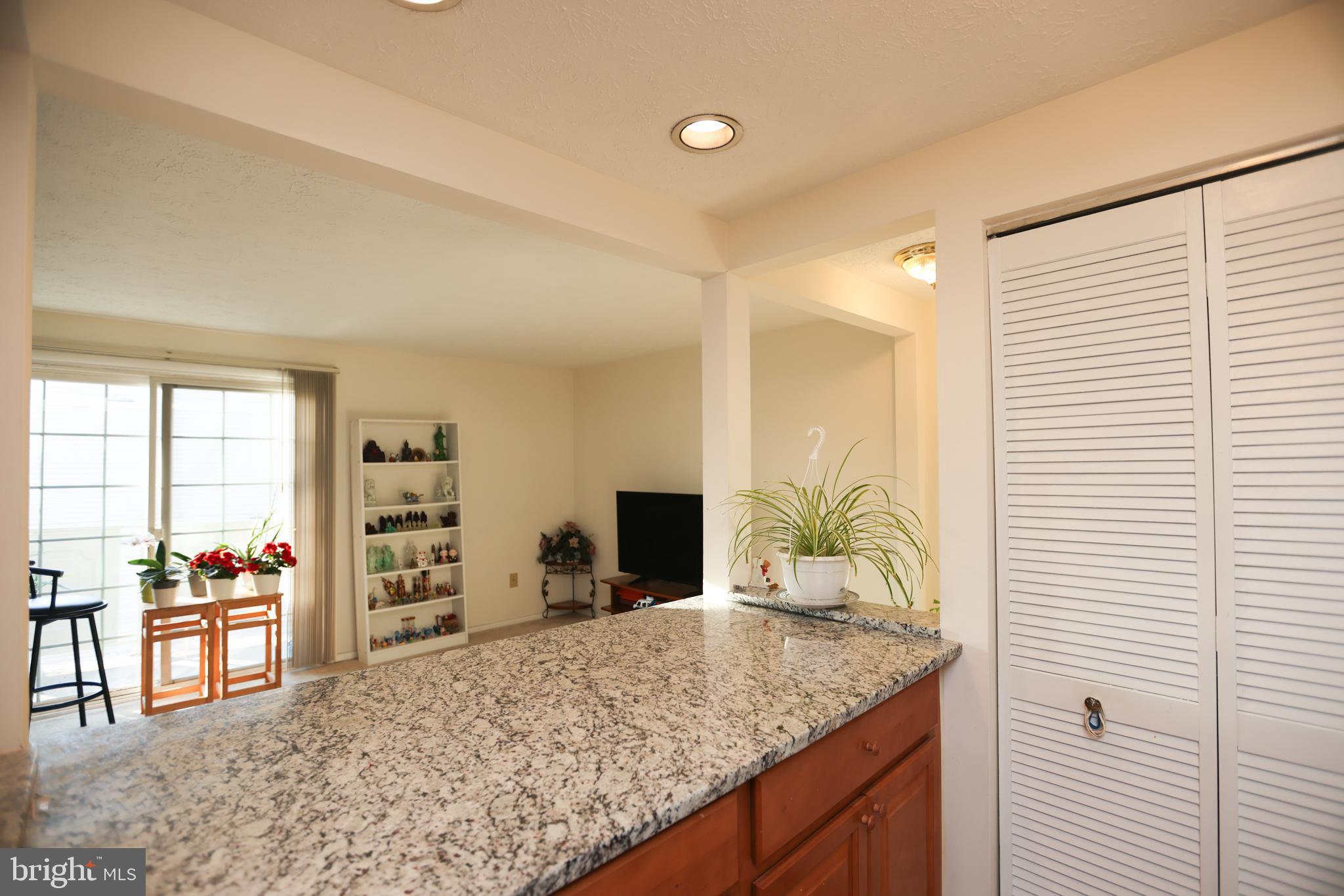 MOUNT VERNON LAKES CONDO - Residential