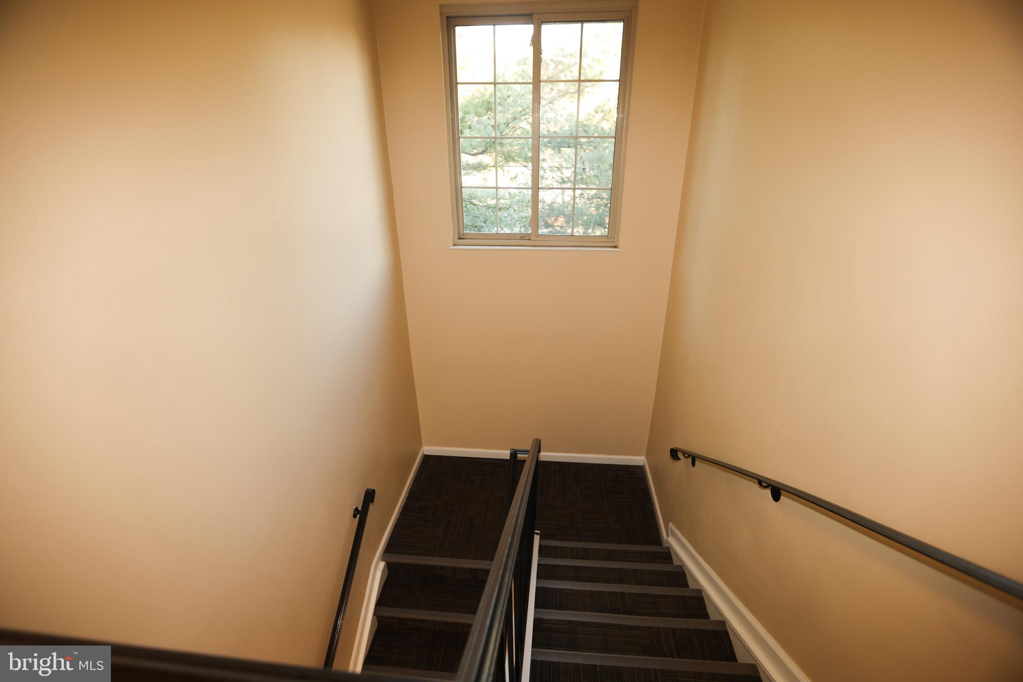 MOUNT VERNON LAKES CONDO - Residential