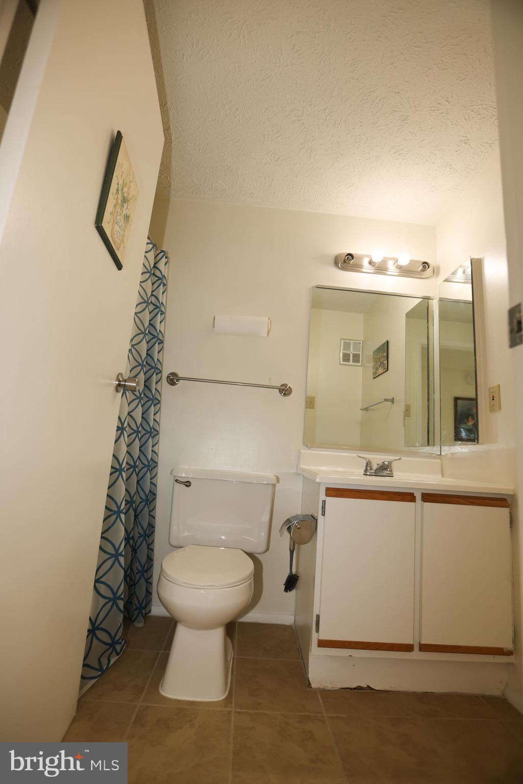 MOUNT VERNON LAKES CONDO - Residential