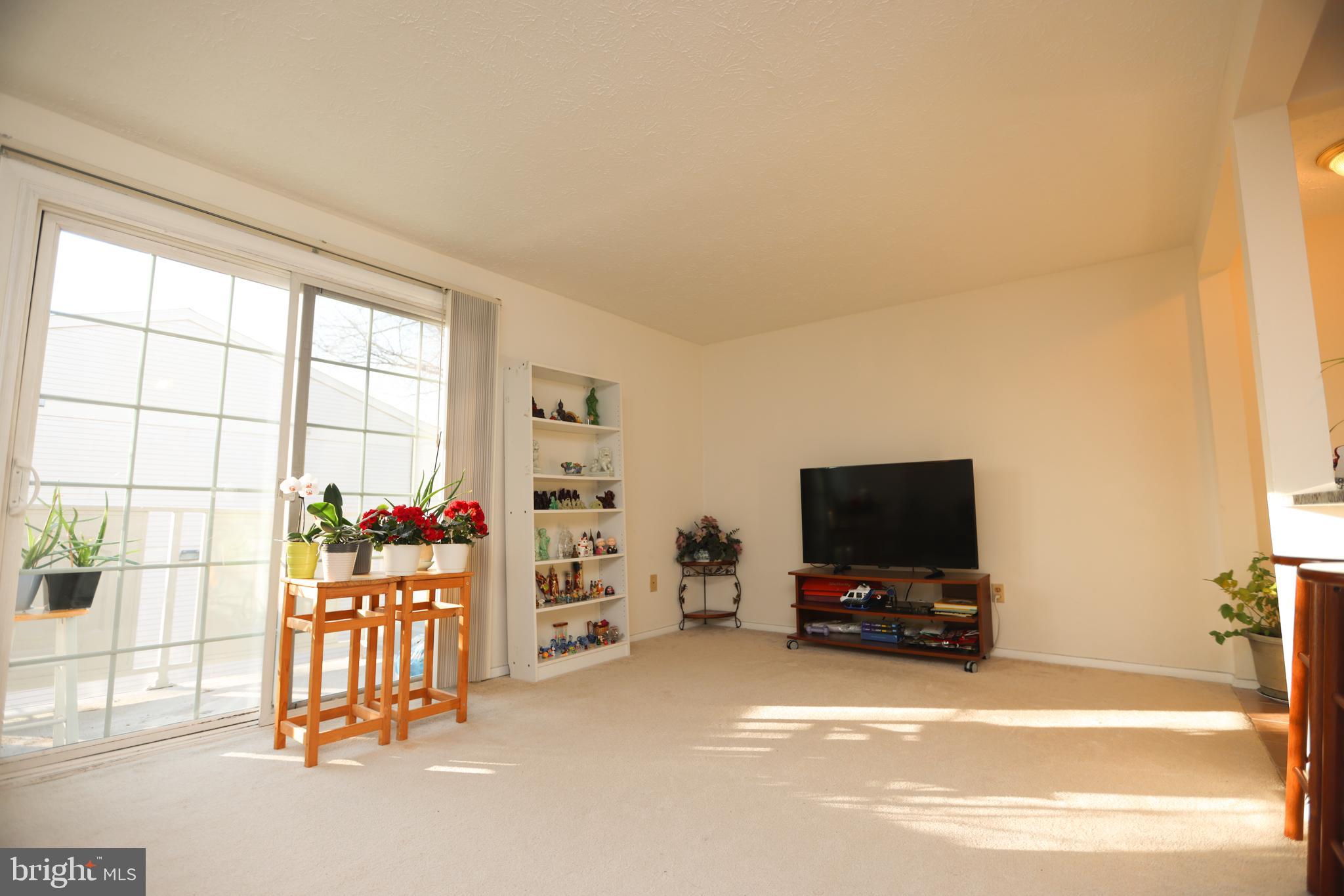 MOUNT VERNON LAKES CONDO - Residential