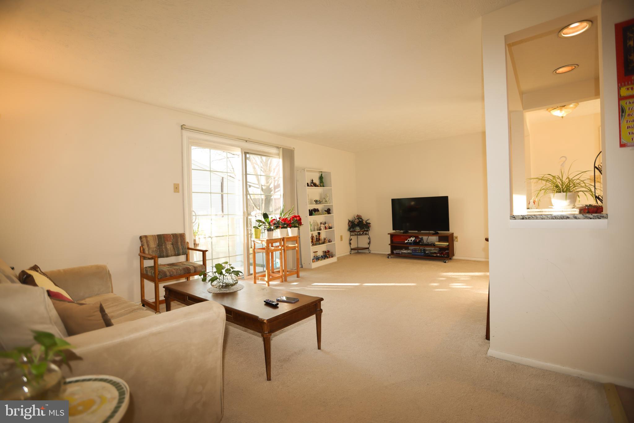 MOUNT VERNON LAKES CONDO - Residential