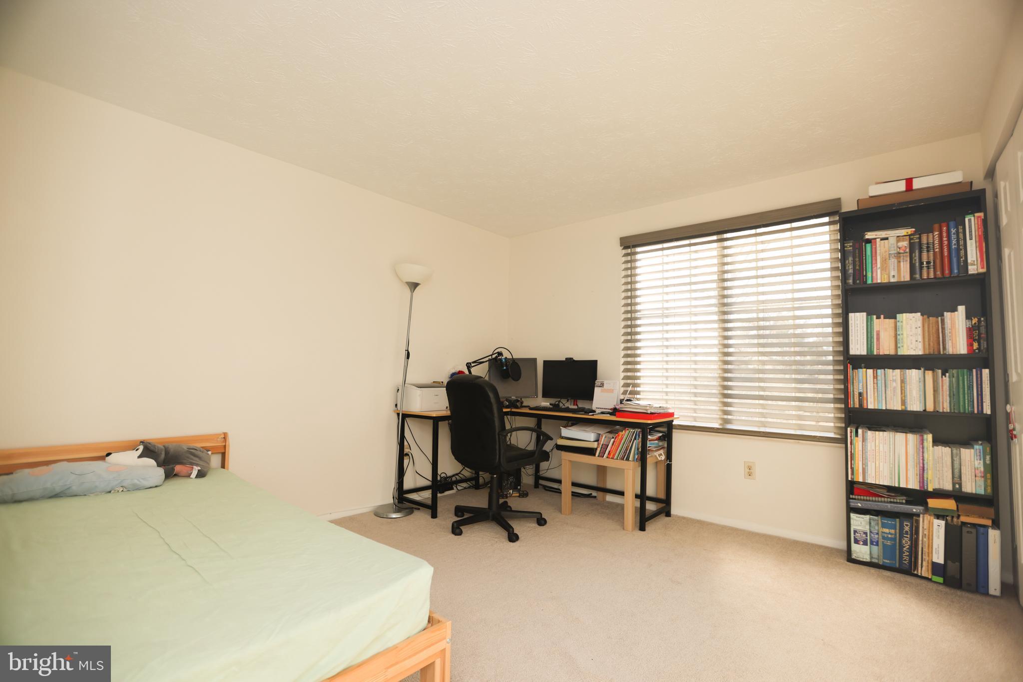 MOUNT VERNON LAKES CONDO - Residential