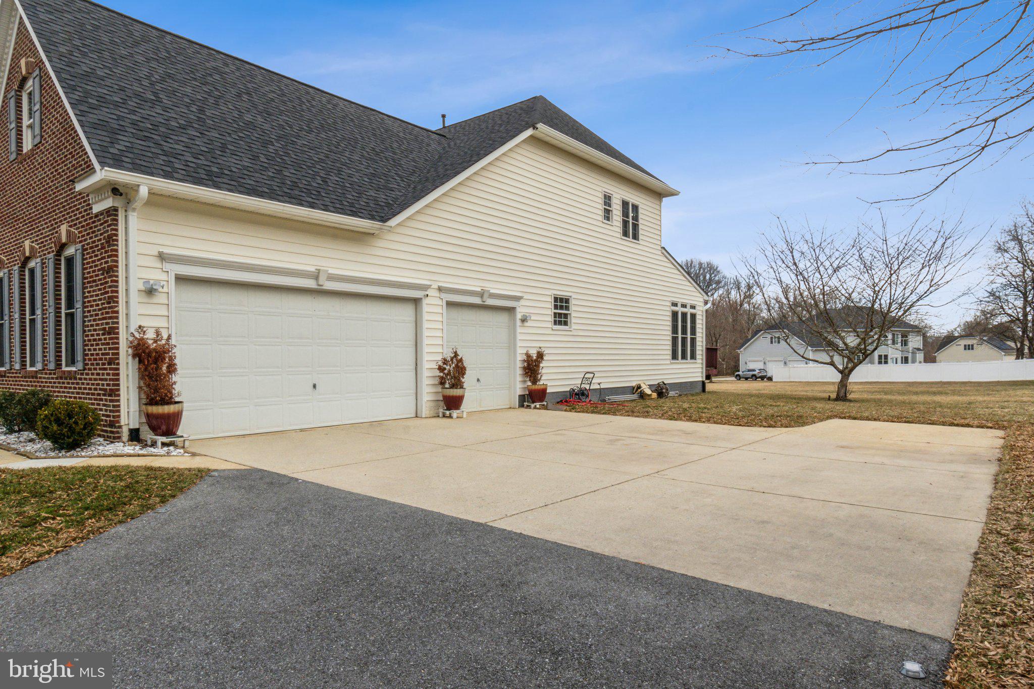 TALL OAKS ESTATES - Residential