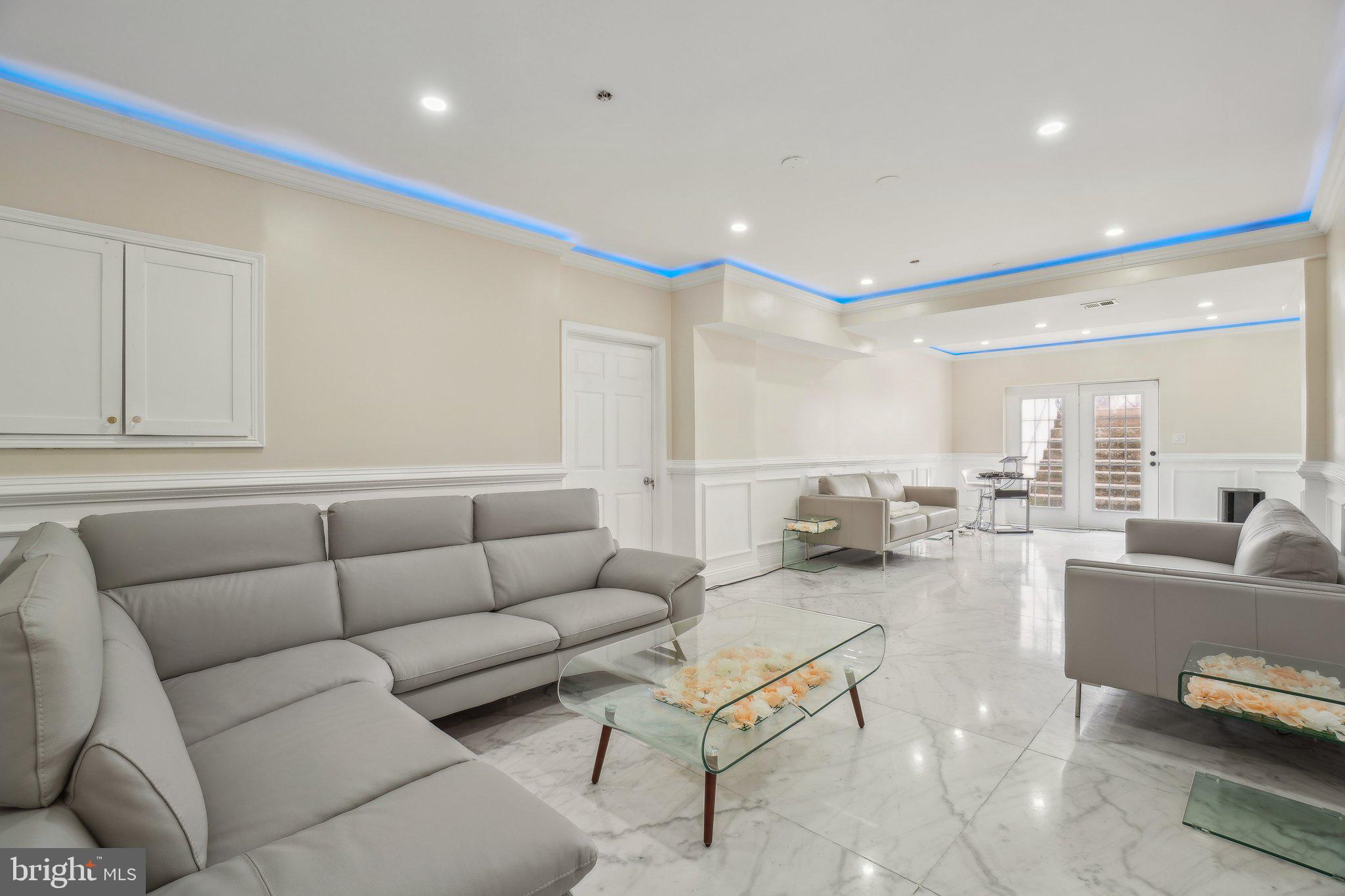 TALL OAKS ESTATES - Residential