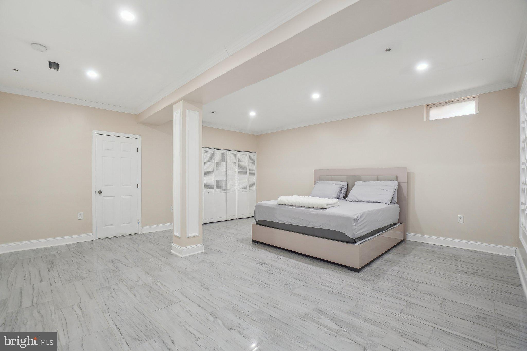 TALL OAKS ESTATES - Residential