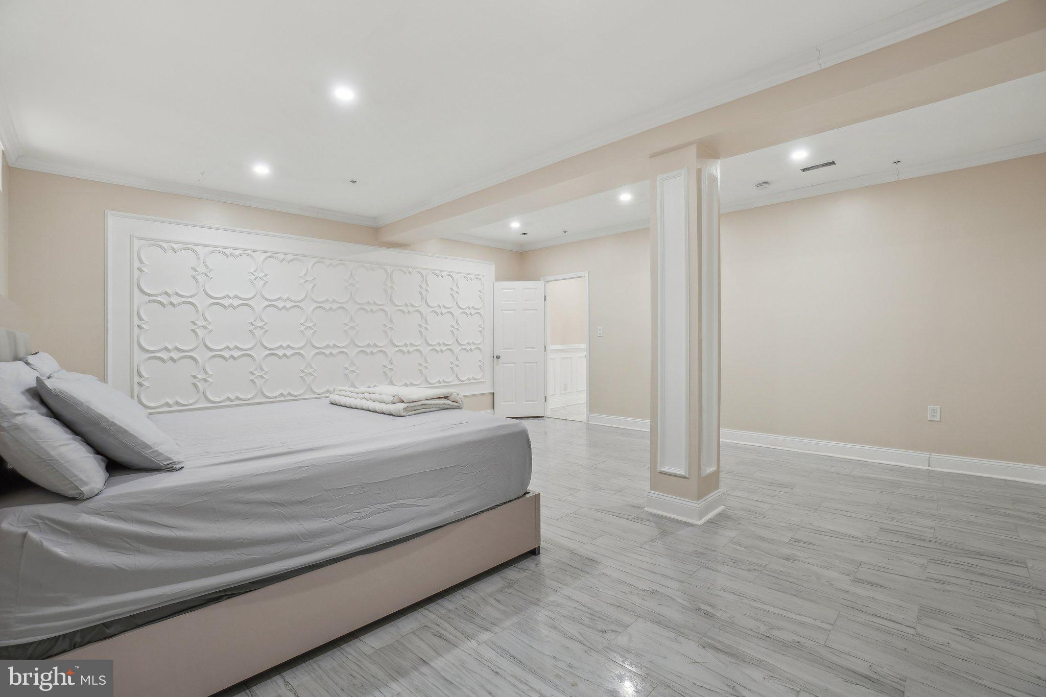 TALL OAKS ESTATES - Residential