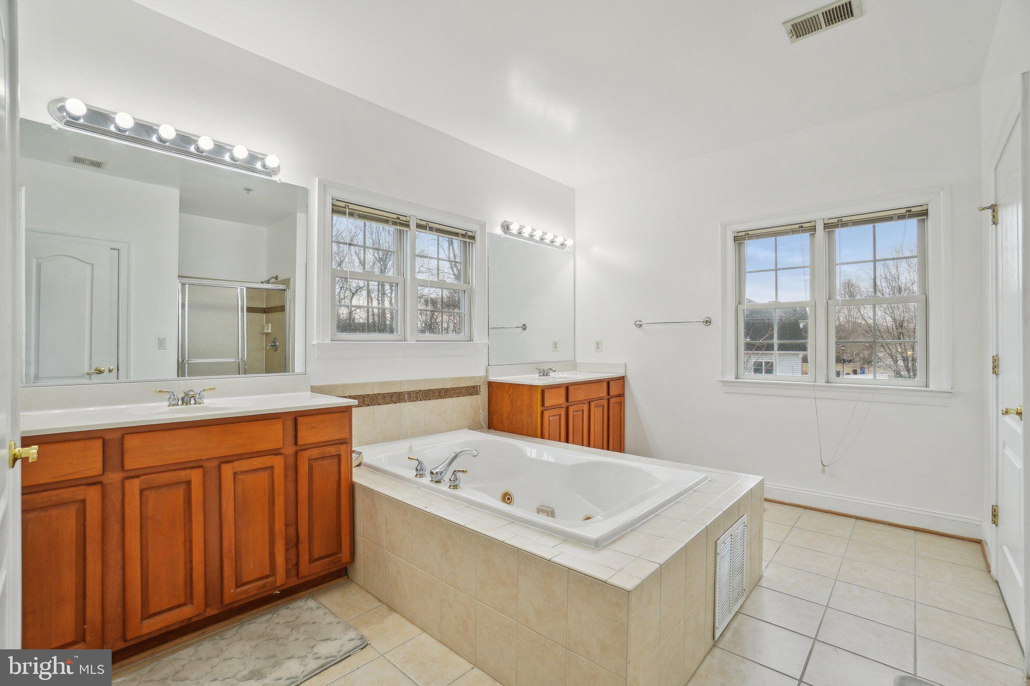 TALL OAKS ESTATES - Residential